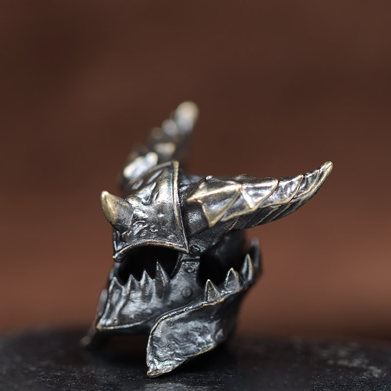 Death Helmet Brass Knife Beads - Paracord Survival Bracelet recension och pris